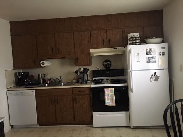 2nd image of 262 Colonial Dr