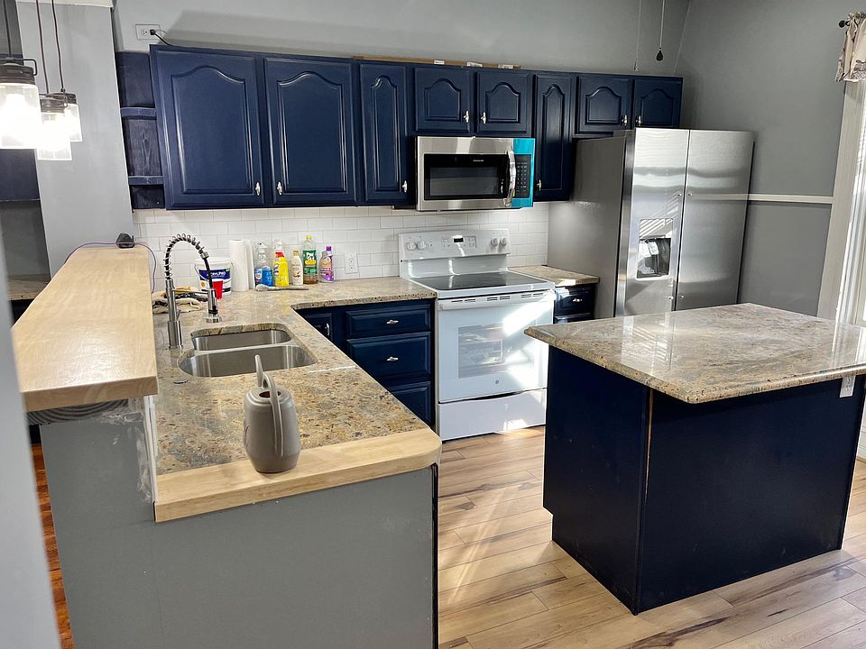1st image of 120 Columbia Ave Floor 2