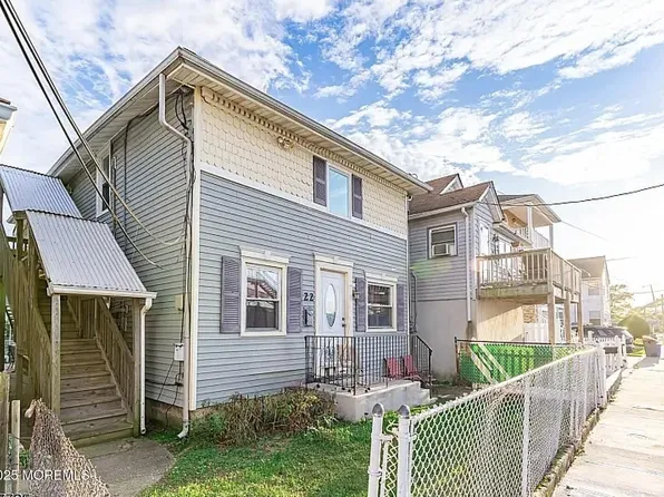 22 Bay Ave, Keansburg, NJ 07734