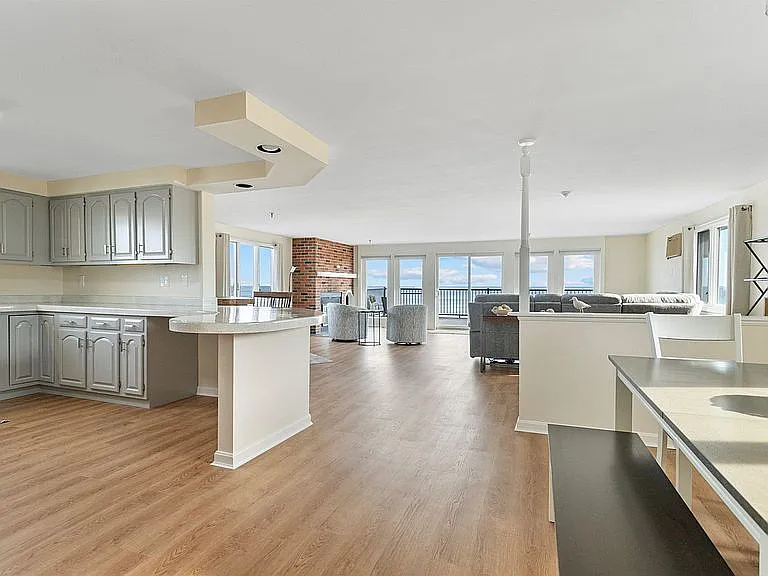 407 Ocean Blvd #A9 — Photo 5