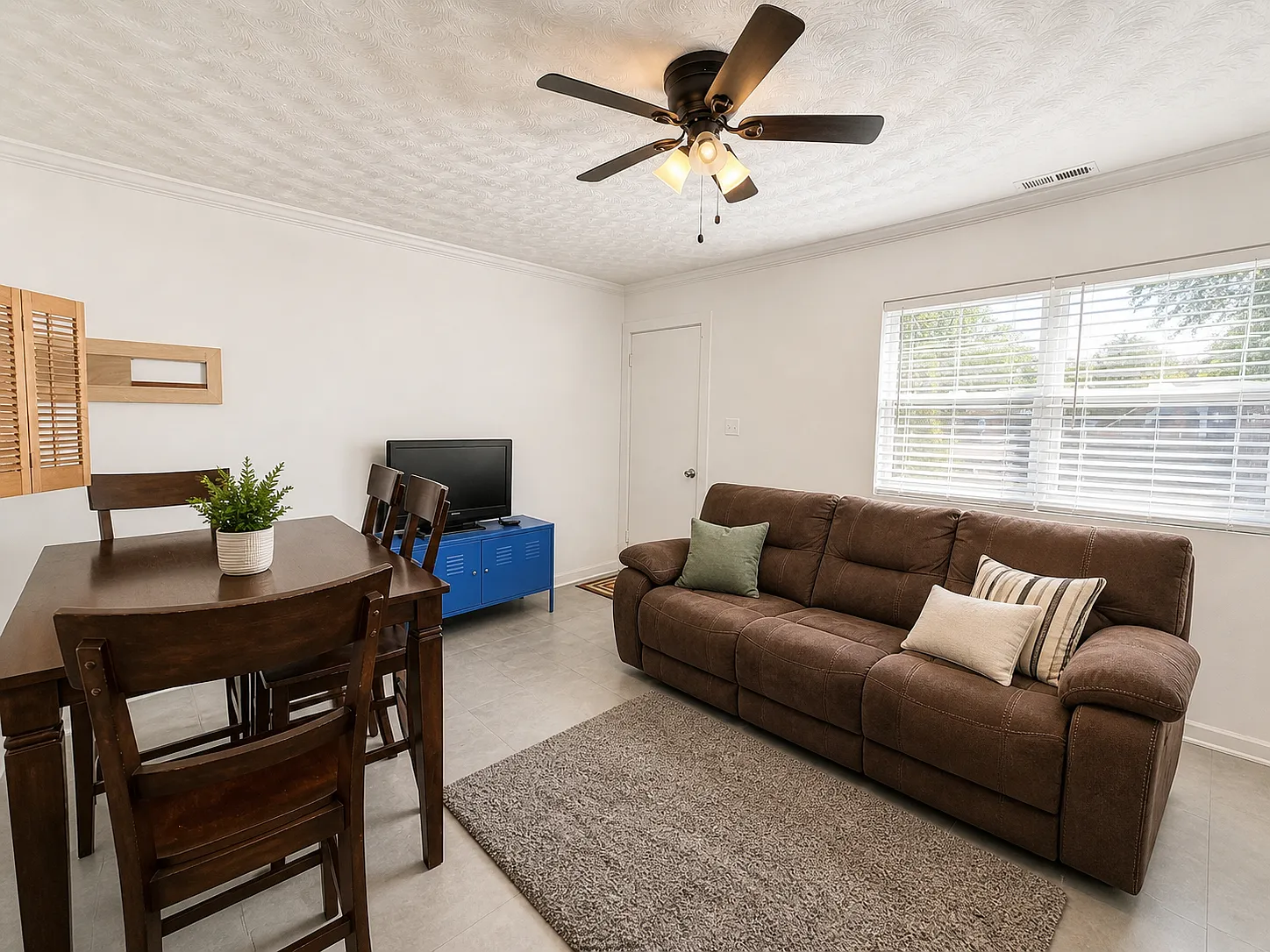 1336 Modoc Avenue — Photo 2