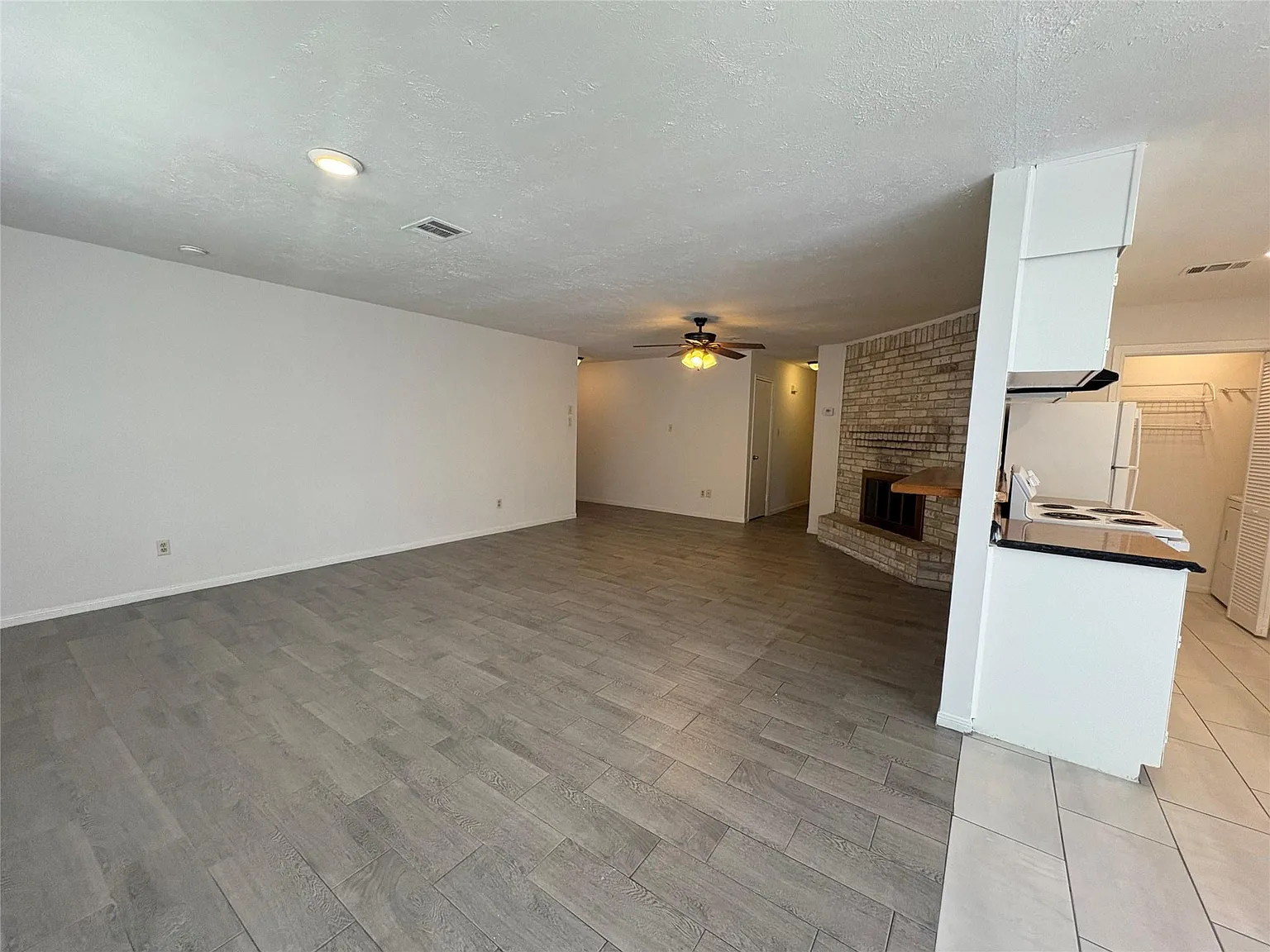 4 bed, 2.0 bath, 1525 sqft, $1,775 — Photo 3