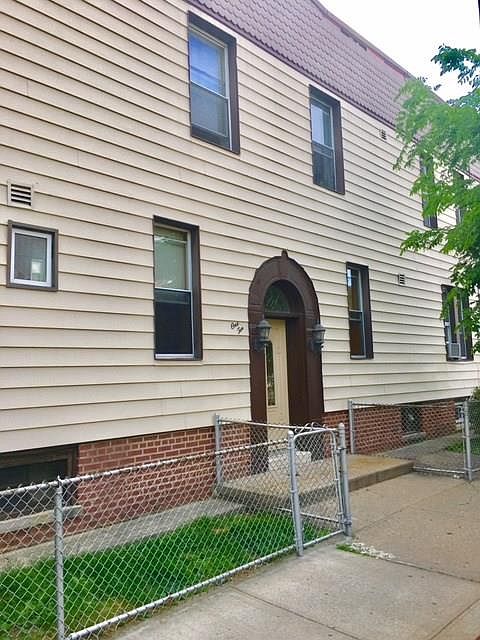 1st image of 71 Louisa St #4