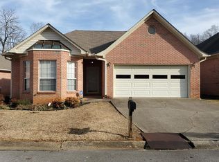 208 Treetop Point, Florence, AL 35630