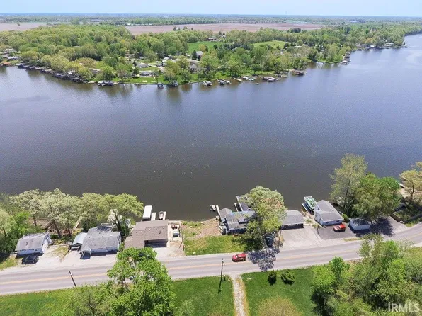5393 N West Shafer Dr, Monticello, IN 47960