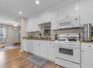2408 Sunset Dr, Chesapeake, VA 23323