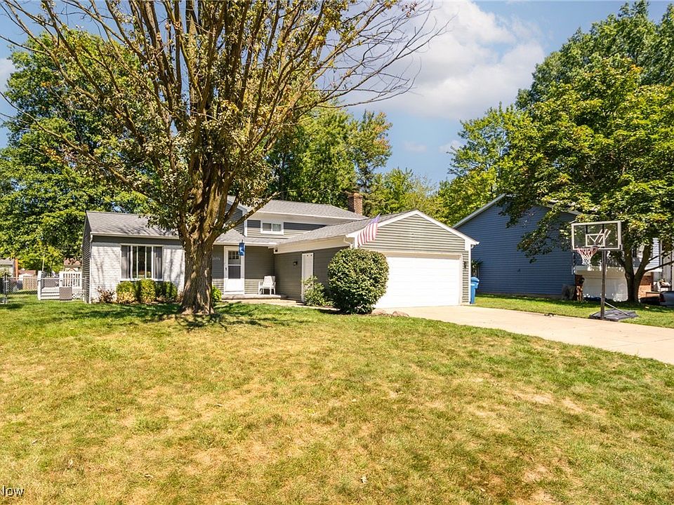1st image of 26956 Southwood Ln