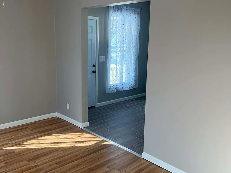 1617 Belmont Ave — Photo 8
