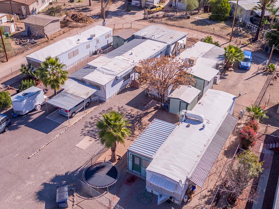 1st image of 4122 N Palm Grove Dr