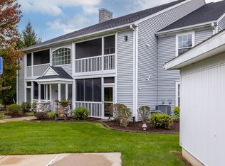 864 W Barrington Cir, Jackson, MI 49203