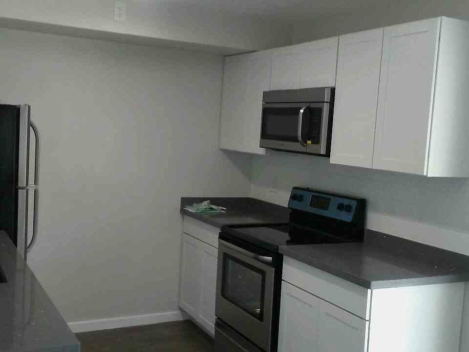 1st image of 320 W Pasadena Ave APT 6