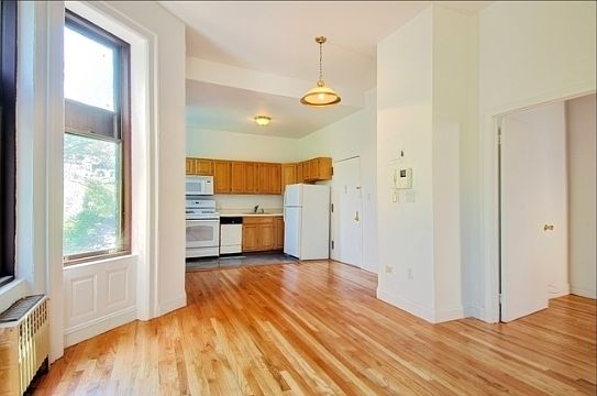 2nd image of 336 Convent Ave #7APTS