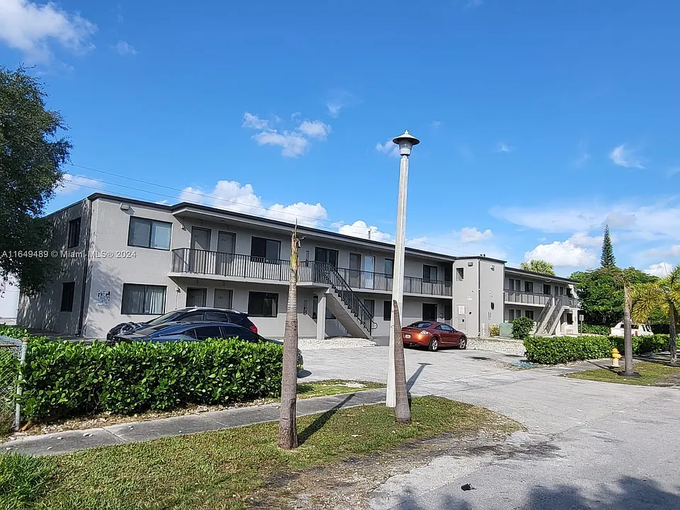 14100 NW 6th Ct #109