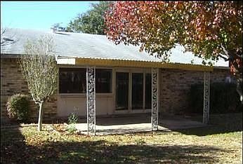 2nd image of 2621 Lake Park Dr