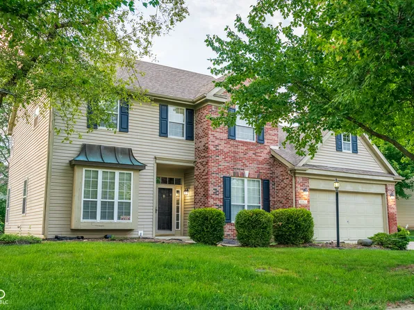 8302 Crystal Pointe Ln, Indianapolis, IN 46236