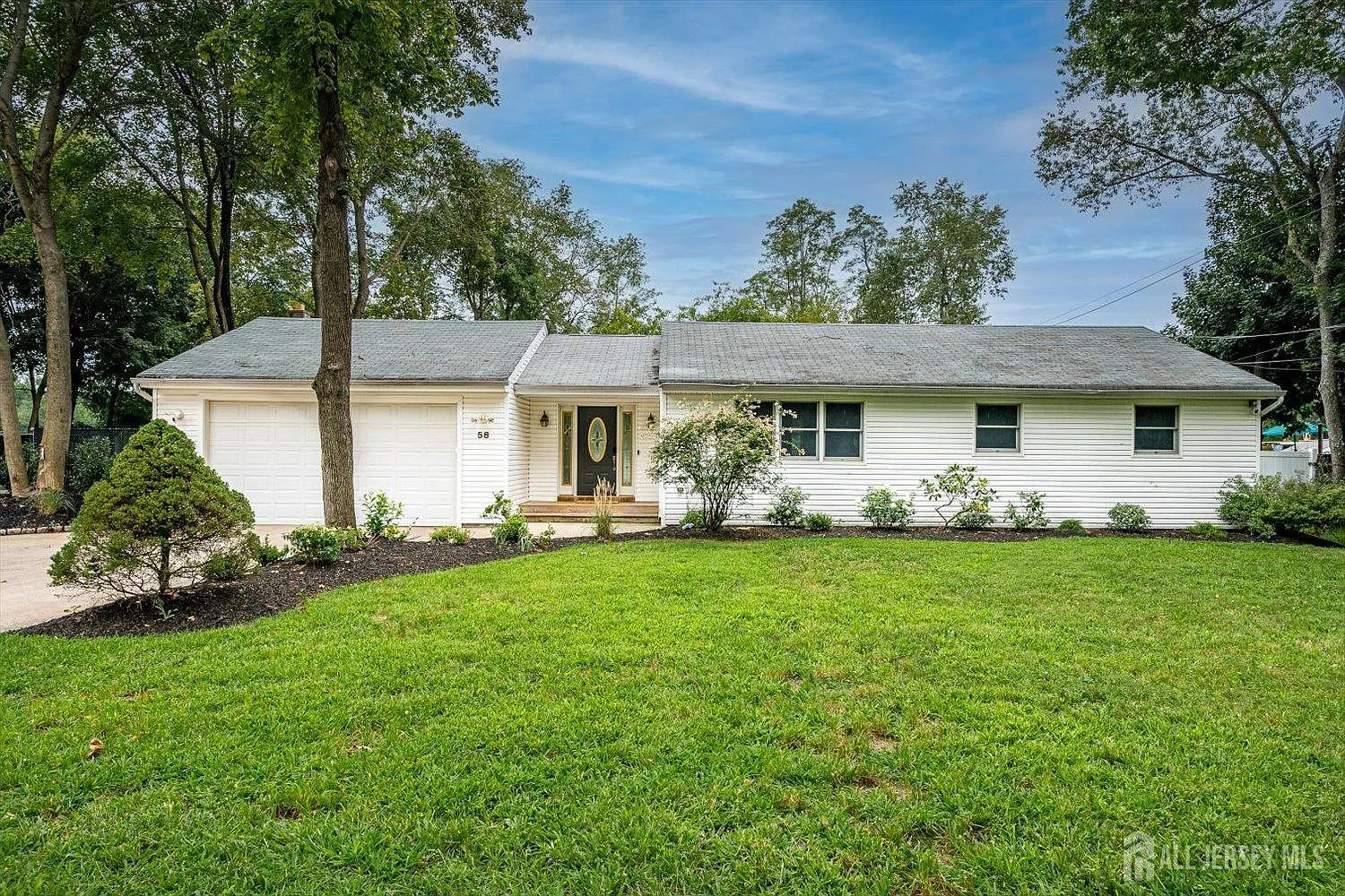 4 bed, 2.0 bath, $3,800 — Photo 1