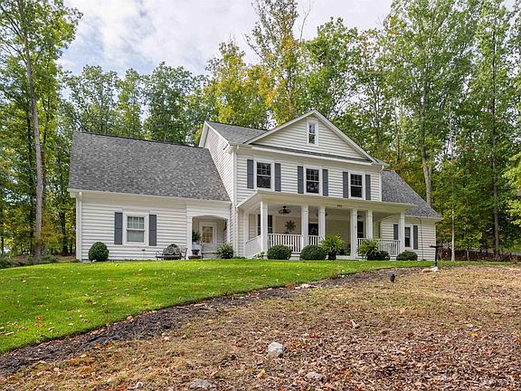 3rd image of 2965 Mill Wood Ln