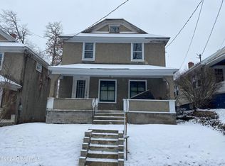 215 Robinson St, Schenectady, NY 12304