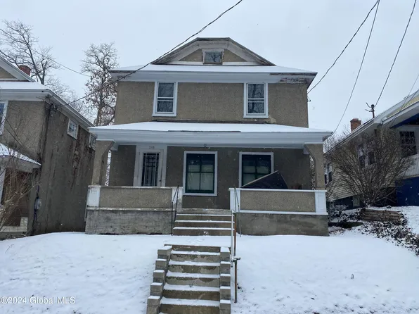 215 Robinson Street, Schenectady, NY 12304