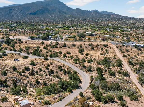La Entrada, Placitas, NM 87043