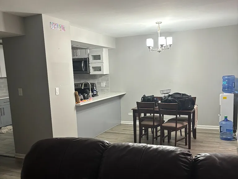 4608 Euclid Ave #1C — Photo 5