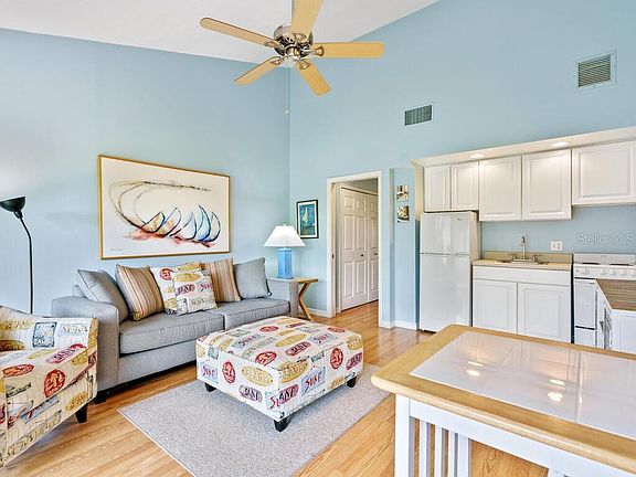 5th image of 3115 Longmeadow #8