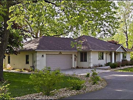 1st image of 1425 3rd St E