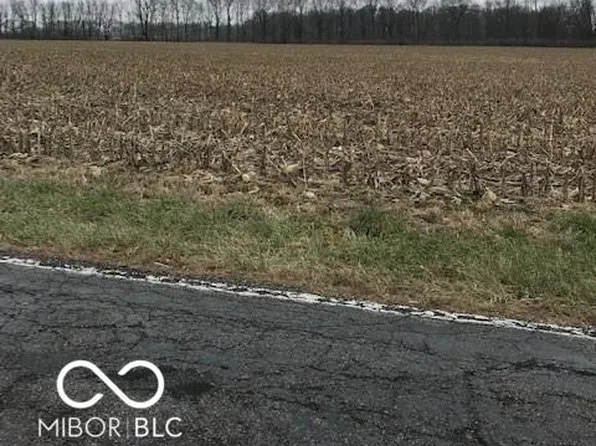 9525 E McGregor Rd, Indianapolis, IN 46259