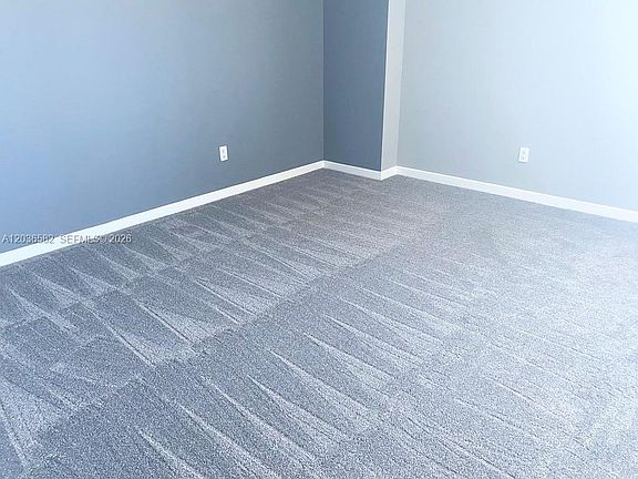 3rd image of 335 Biscayne Blvd #4200