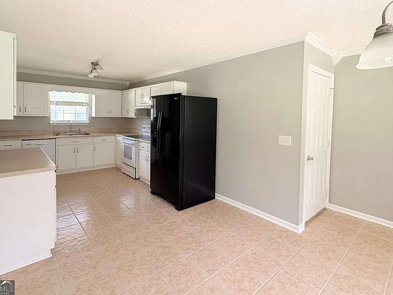 236 Woodbridge Rd — Photo 13