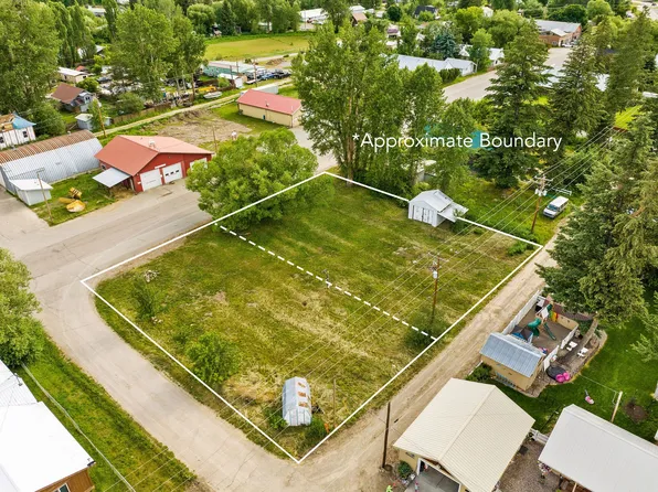 327 Central Ave, Martin City, MT 59926