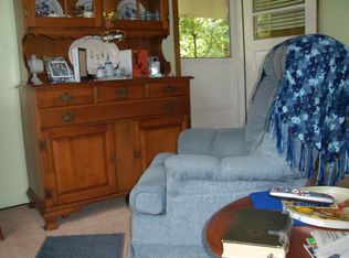 100 Old Gate Rd, Trafford, PA 15085