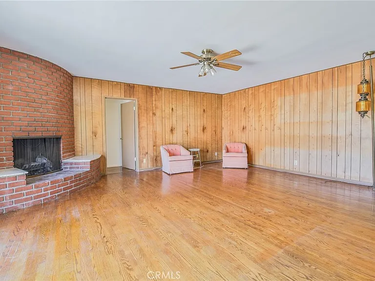 3744 Pine Ave — Photo 27