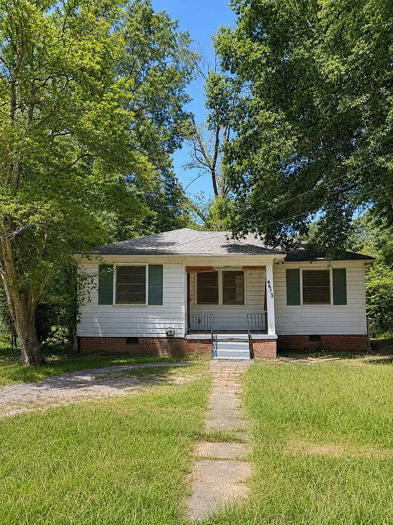 3-Bedroom Home in the Desirable Broadmoor Area — Photo 1