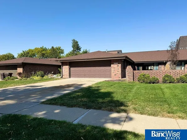6930 Sumner St Unit 6930, Lincoln, NE 68506