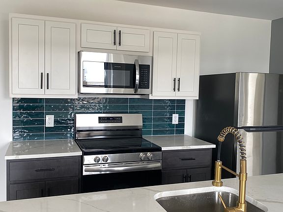 2nd image of 505 Washington St #7G