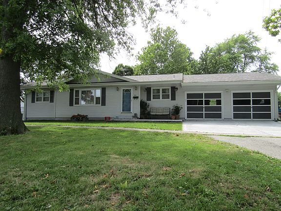 2nd image of 301 N Montgomery Ave