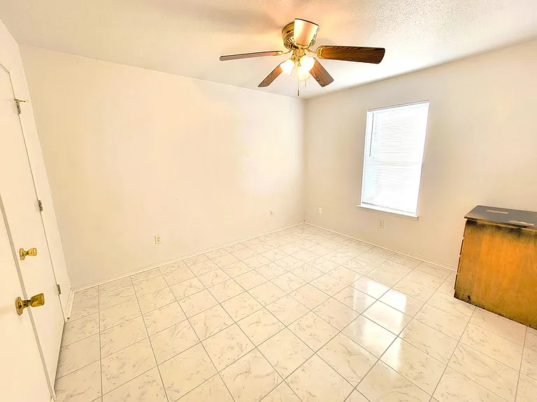 2303 Rainforest Ln — Photo 9