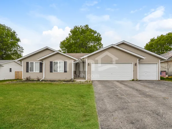 11178 Linden Blossom Ln, Roscoe, IL 61073