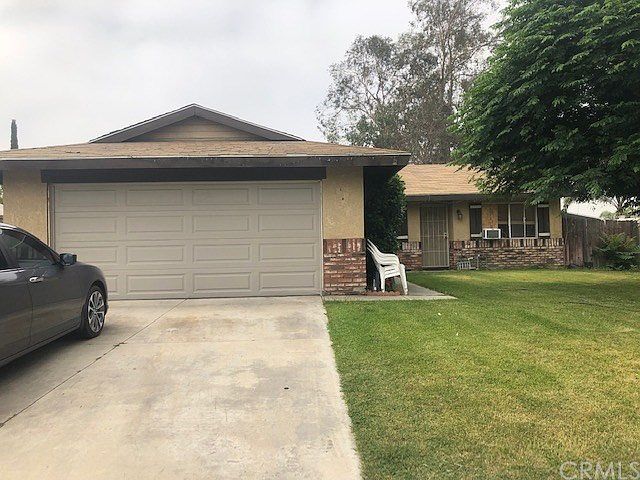 1st image of 15609 Hibiscus St