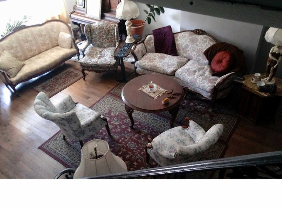 2nd image of 1237 E Susquehanna Ave