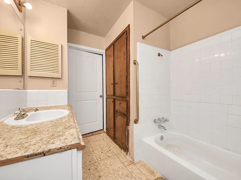 9126 Willow Meadow Dr — Photo 15