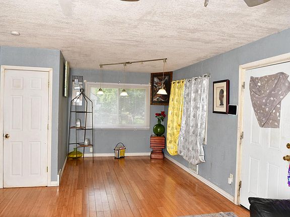 3rd image of 5233 N 58th STREET