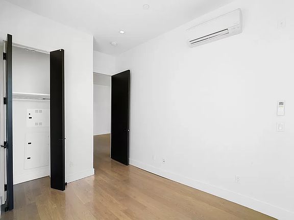 5th image of 73 Columbia St #2A