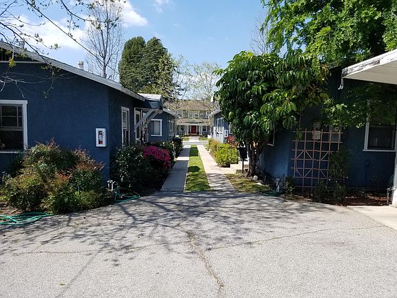 3rd image of 142 Melrose Ave