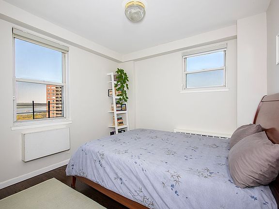 5th image of 5700 Arlington Ave APT 19X