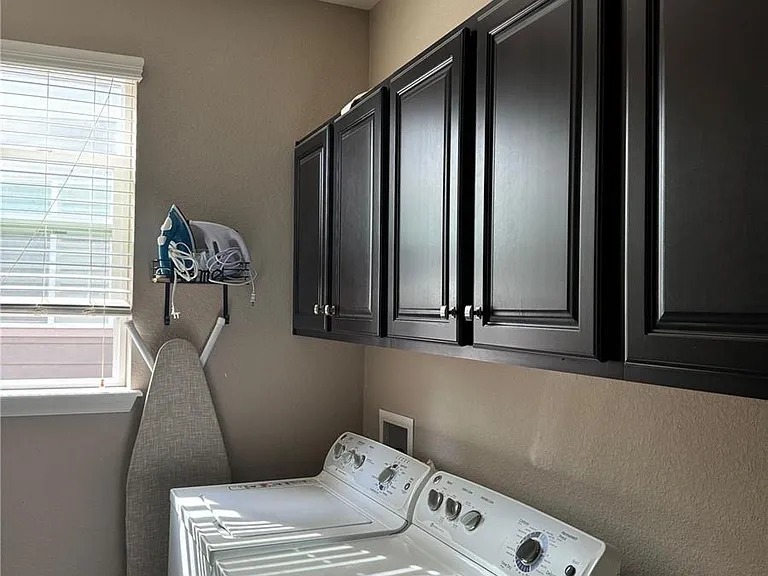 10522 Sierra Ridge Dr — Photo 35