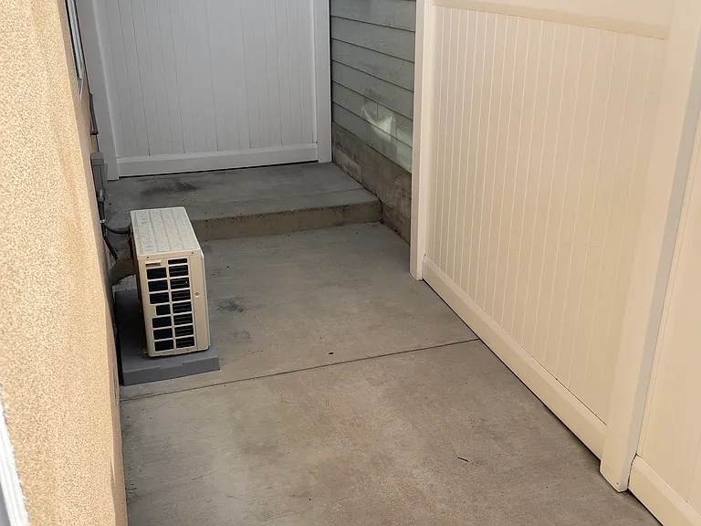 1529 Mohawk St — Photo 17