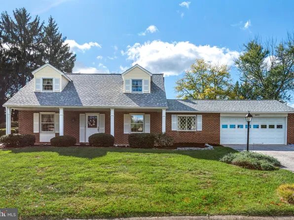 1818 Roxboro Rd, York, PA 17402