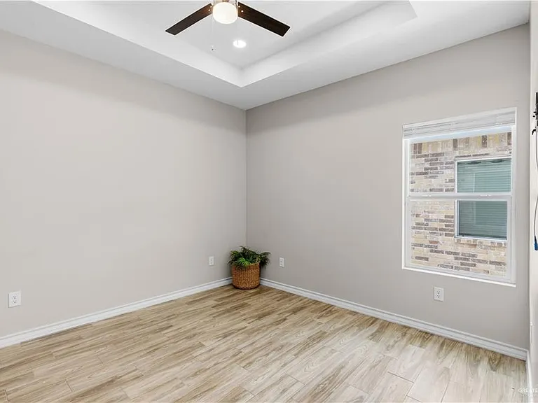 2809 E Israel Ave #1 — Photo 7